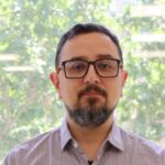 Retrato de Bernaldo Corrales Araya en un entorno profesional